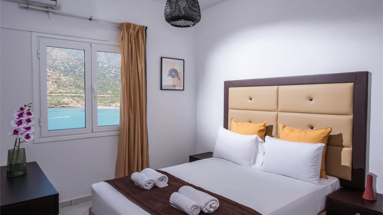 rooms-apartment-standard-sea-view-balcony-or-terrace