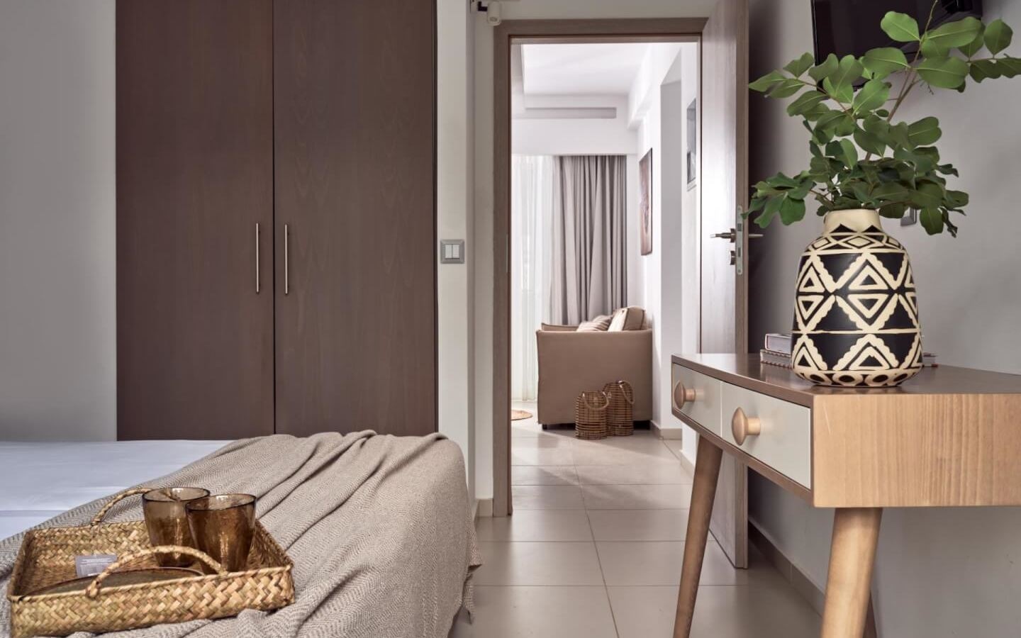 rooms-apartment-deluxe-sea-view-balcony-or-terrace