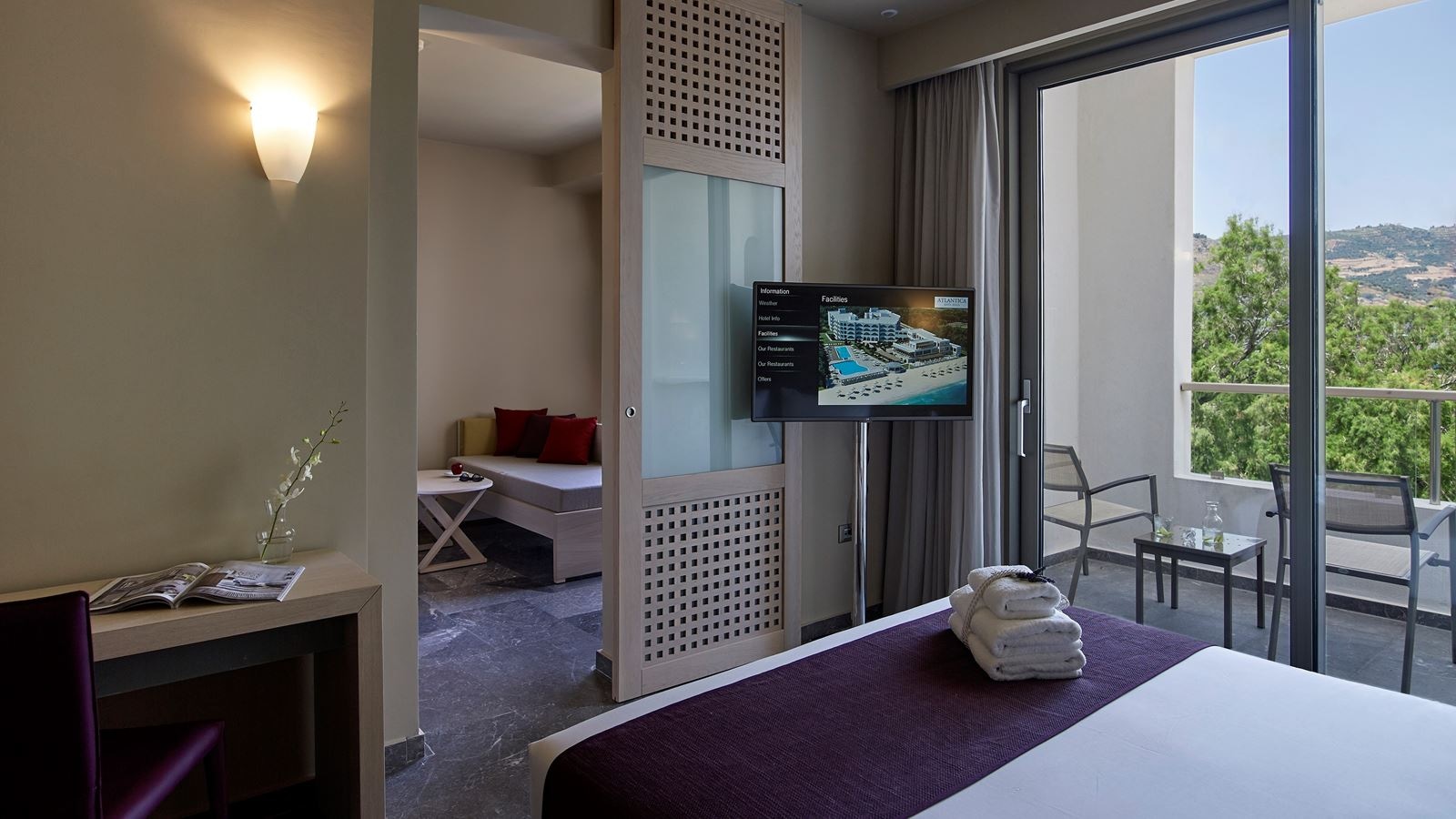 rooms-family-room-superior