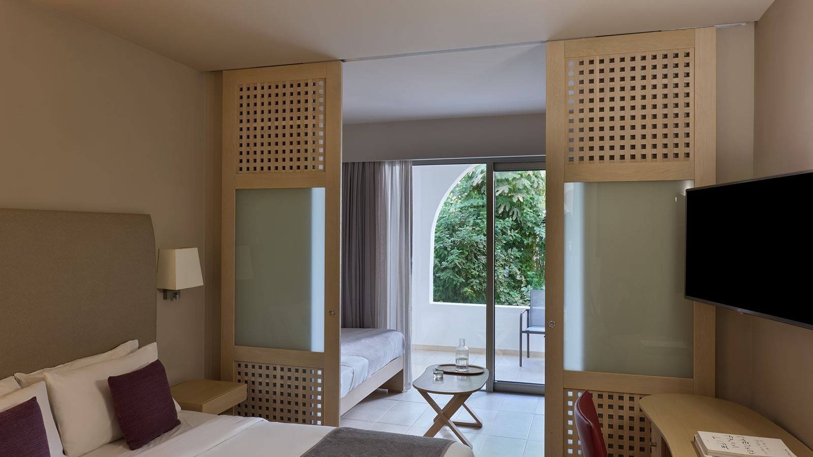 rooms-family-room