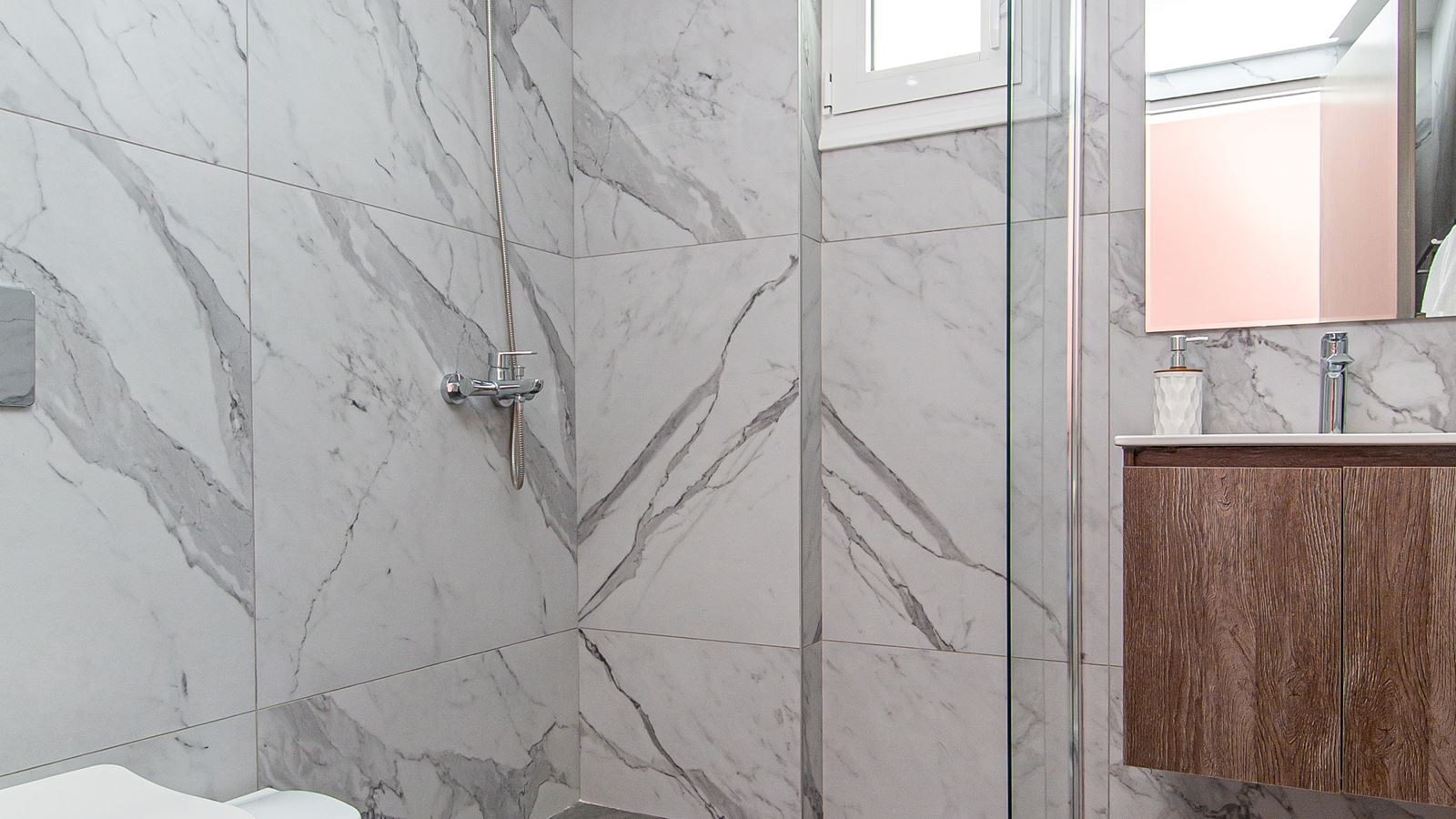 rooms-studio-standard-double-balcony-or-terrace-gardenview