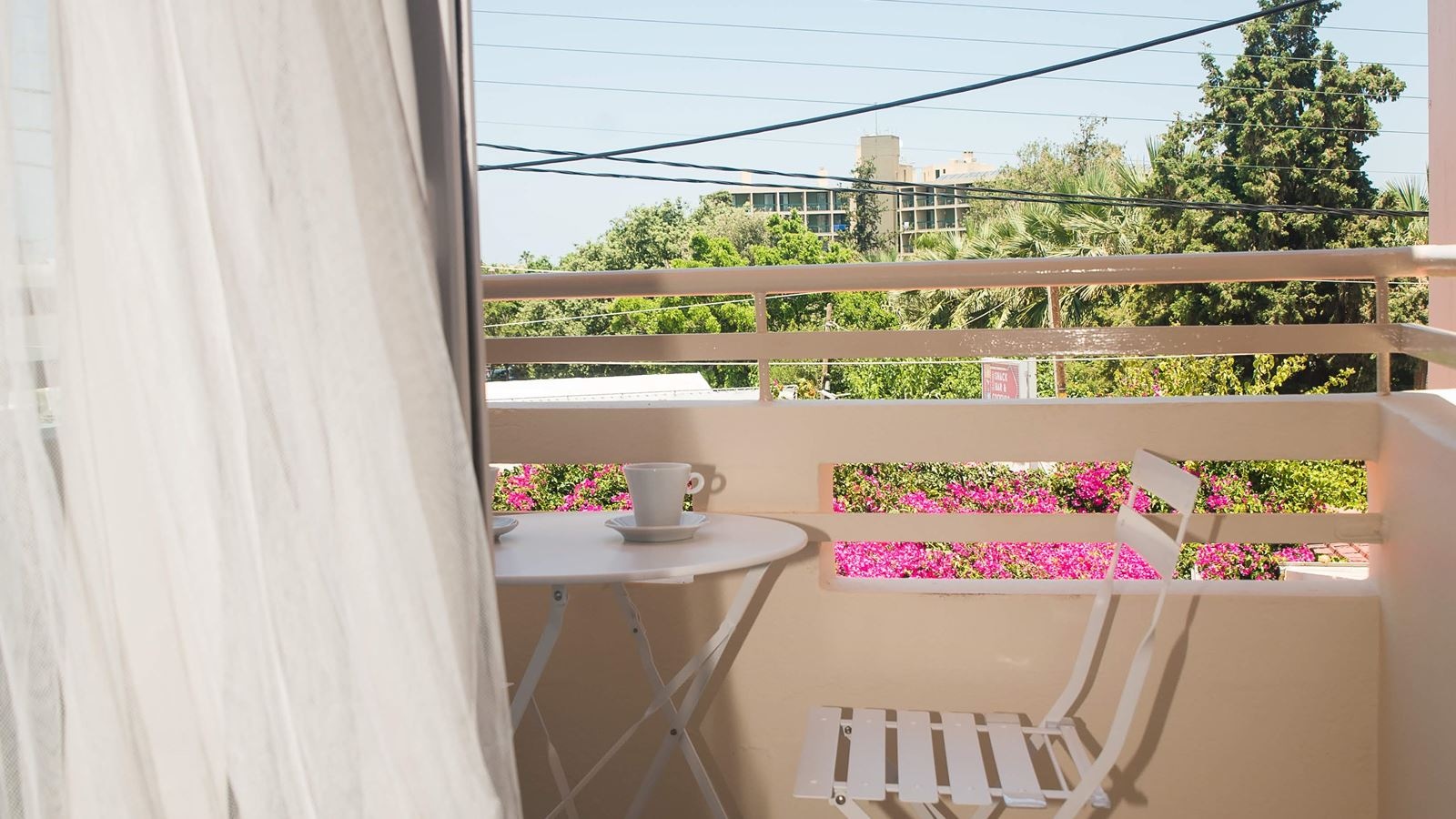 rooms-suite-junior-double-balcony-or-terrace