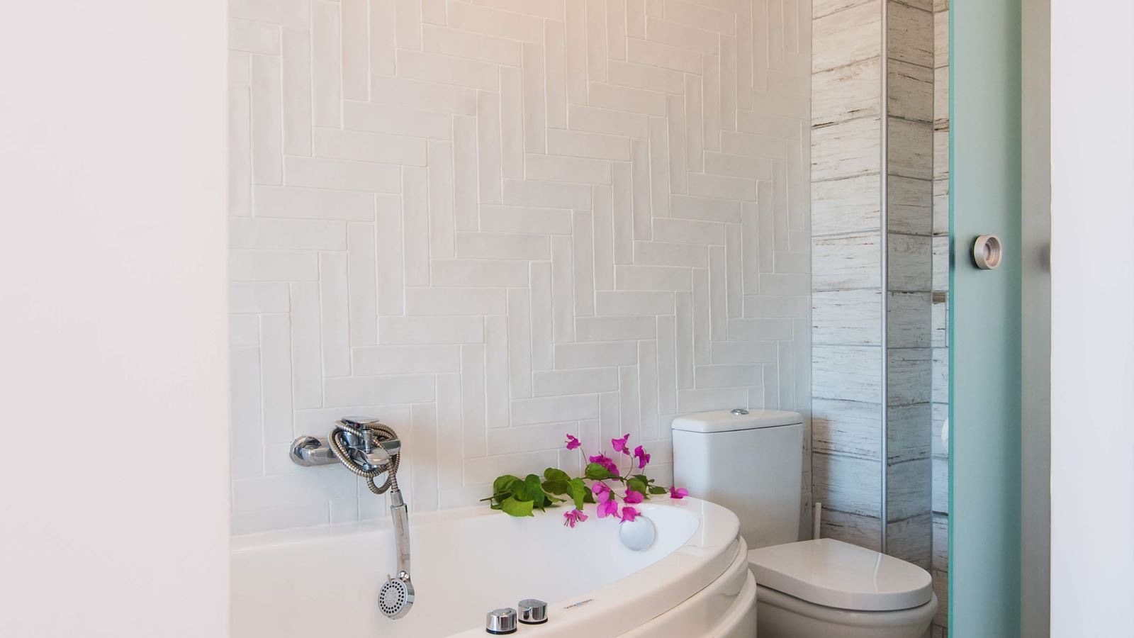 rooms-suite-junior-double-balcony-or-terrace