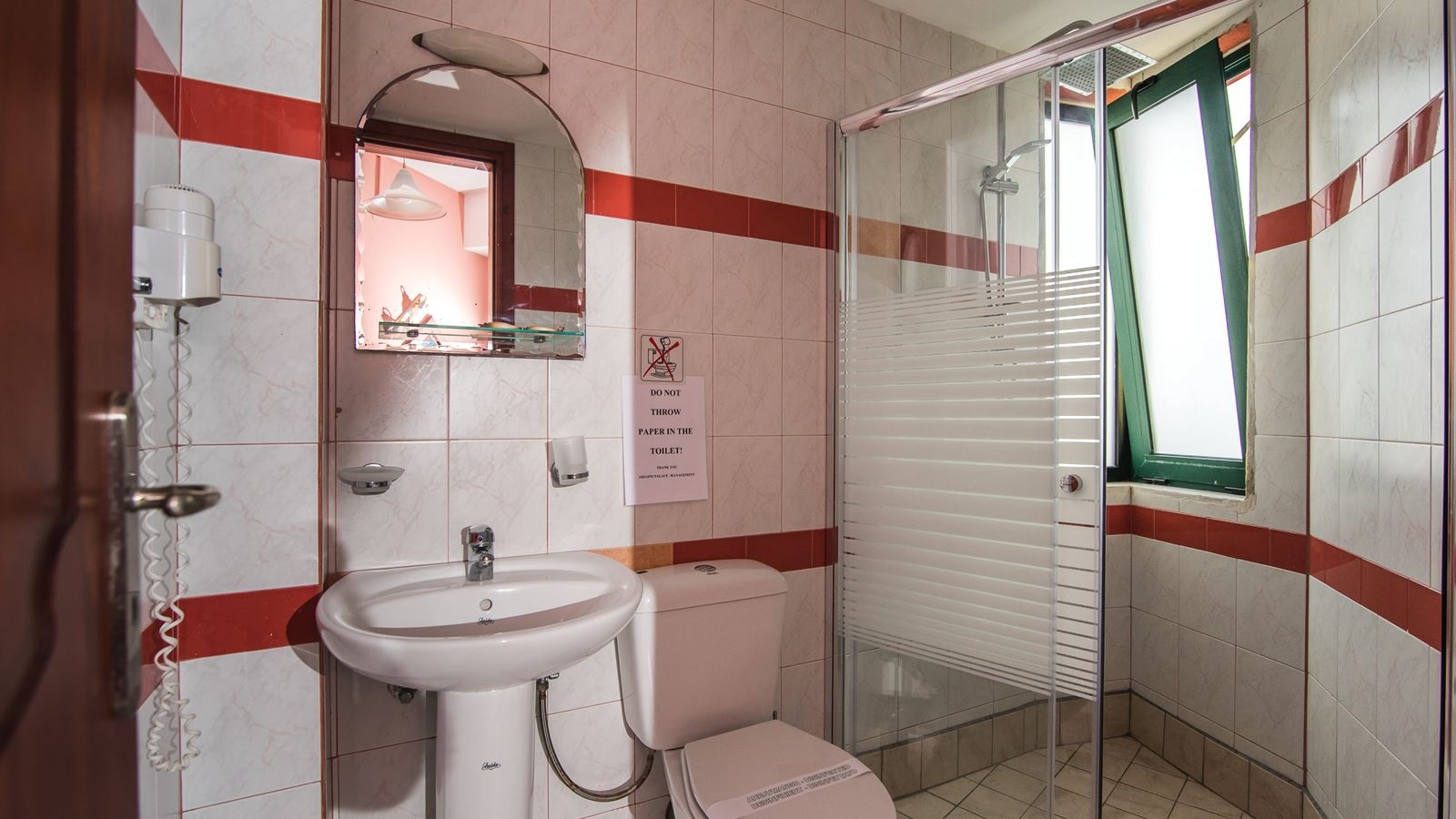 rooms-standard-studio-pool-view-or-side-sea-view-2-pax