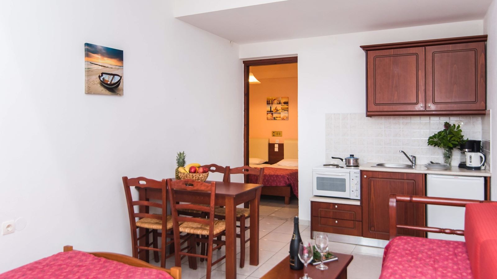 rooms-one-bedroom-apartment-garden-view-or-side-sea-view-4-pax