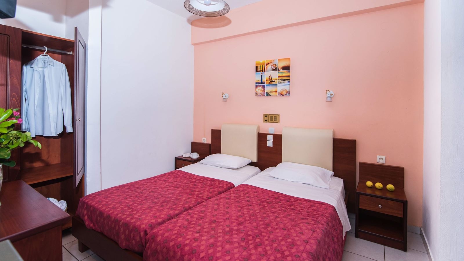 rooms-one-bedroom-apartment-garden-view-or-side-sea-view-4-pax