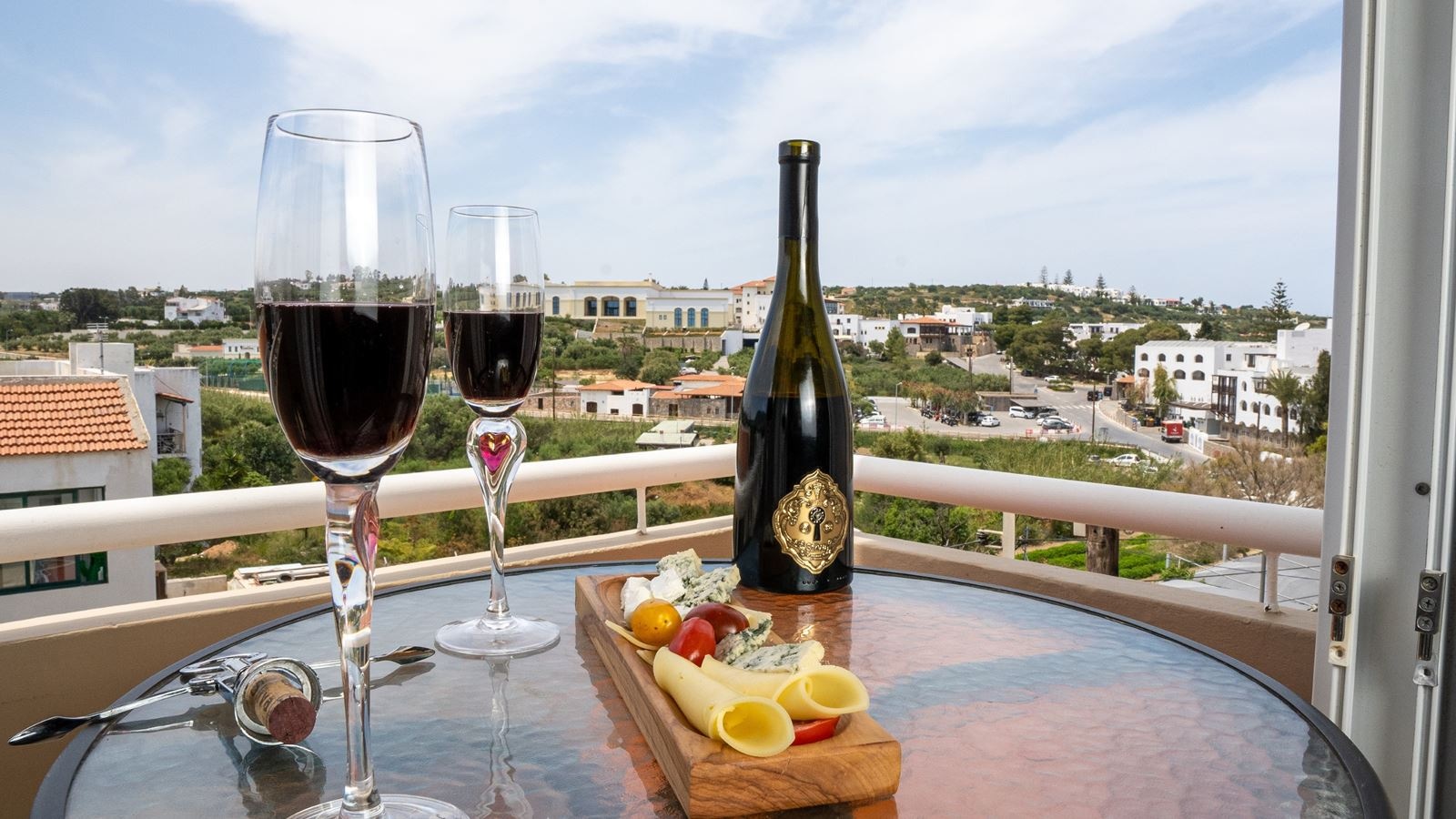 rooms-apartment-triple