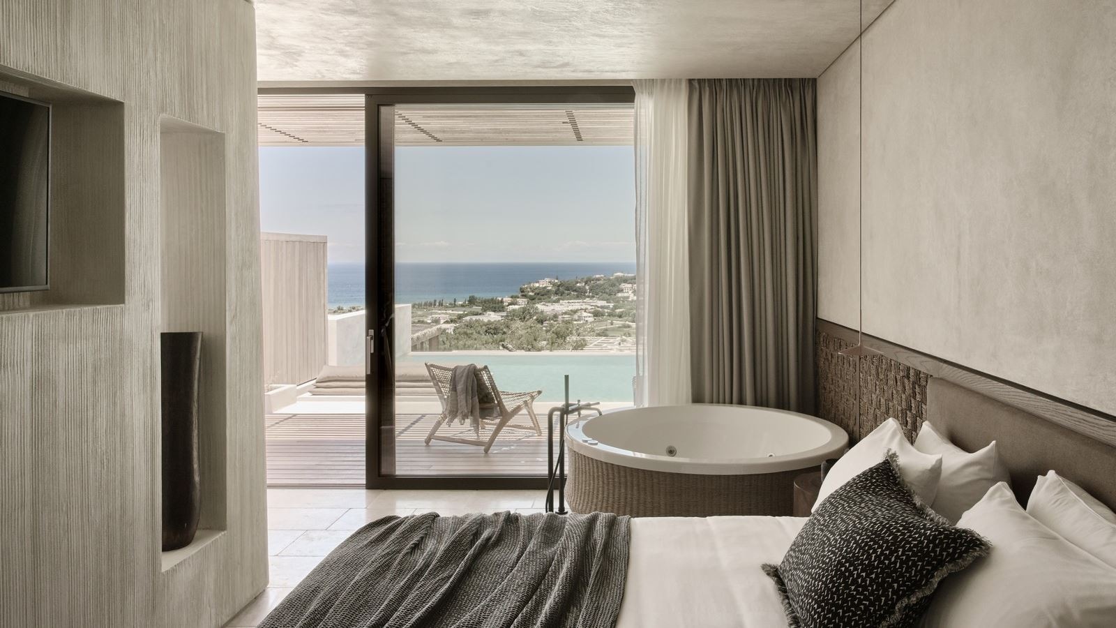 rooms-honeymoon-suite-private-pool-sea-view