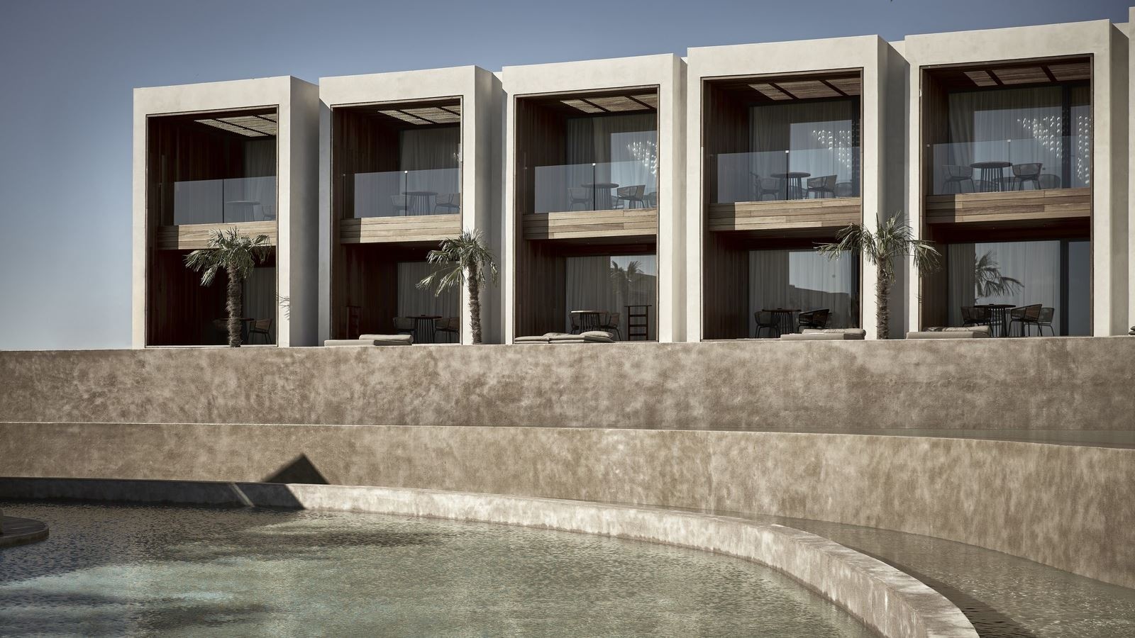 rooms-superior-suite-swim-up-pool-view