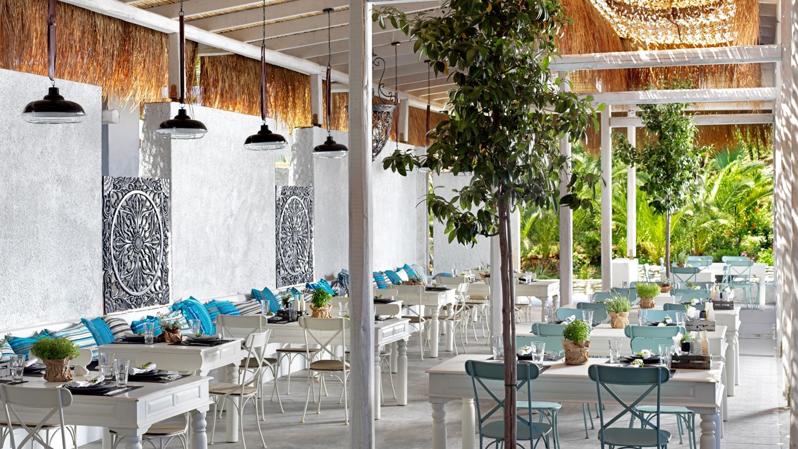 restaurants-amarando-beach-restaurant