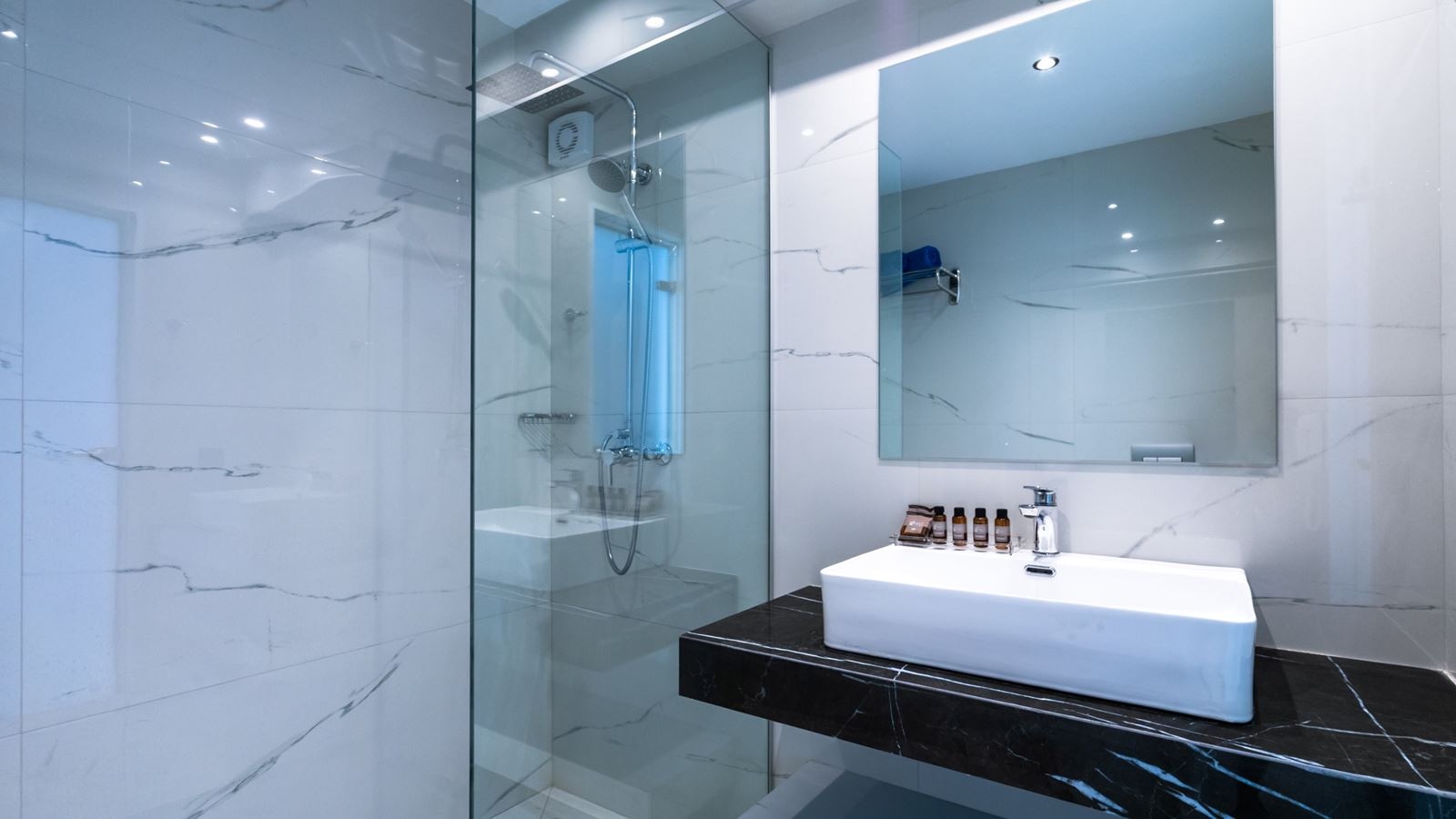 rooms-executive-suite