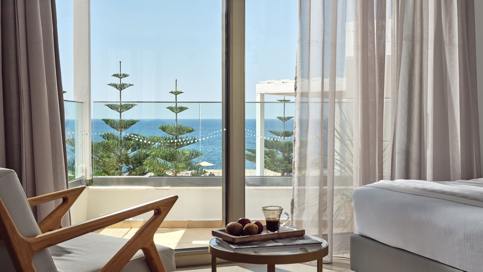 rooms-superior-double-sea-view