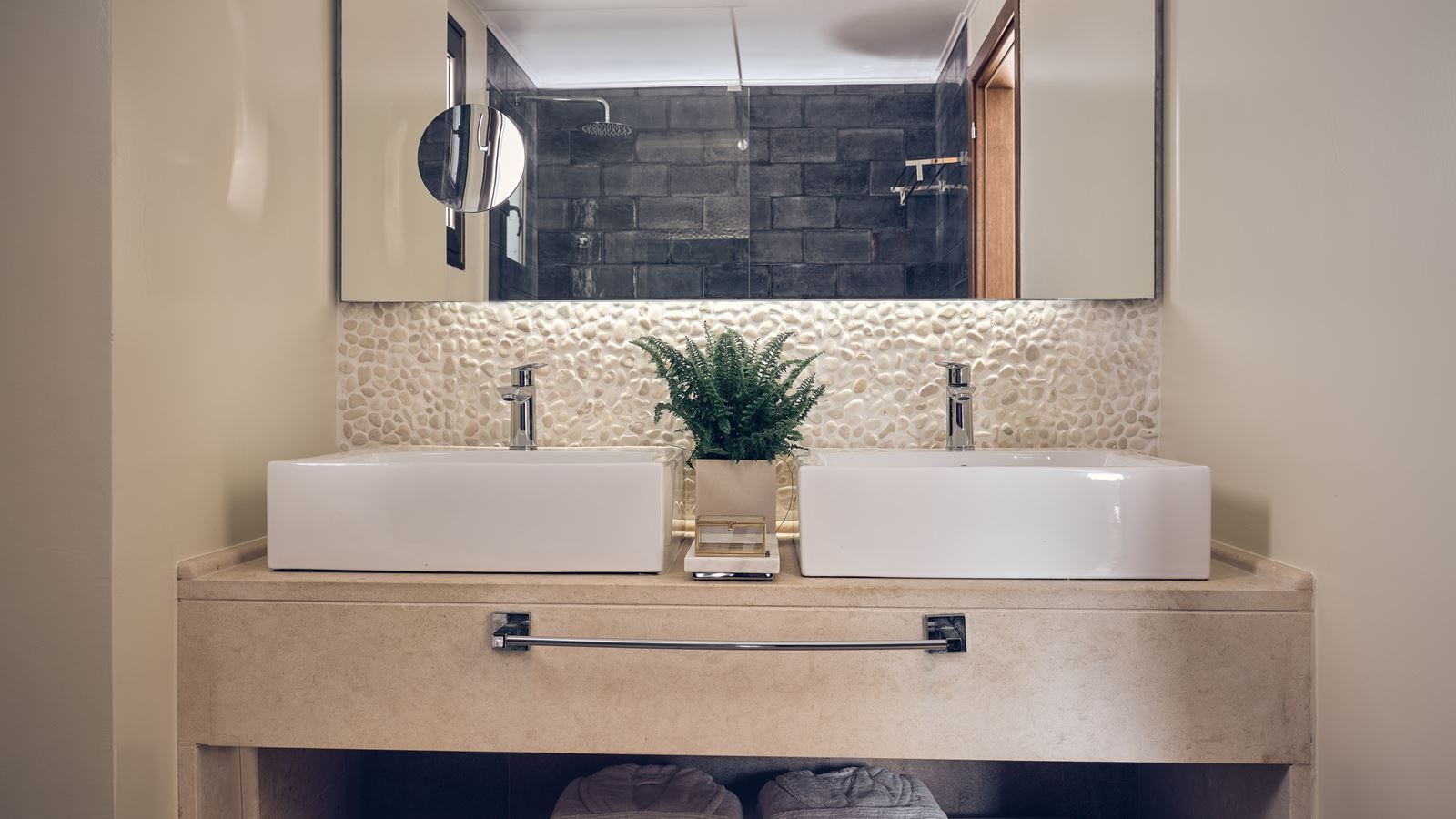 rooms-superior-double-garden-view