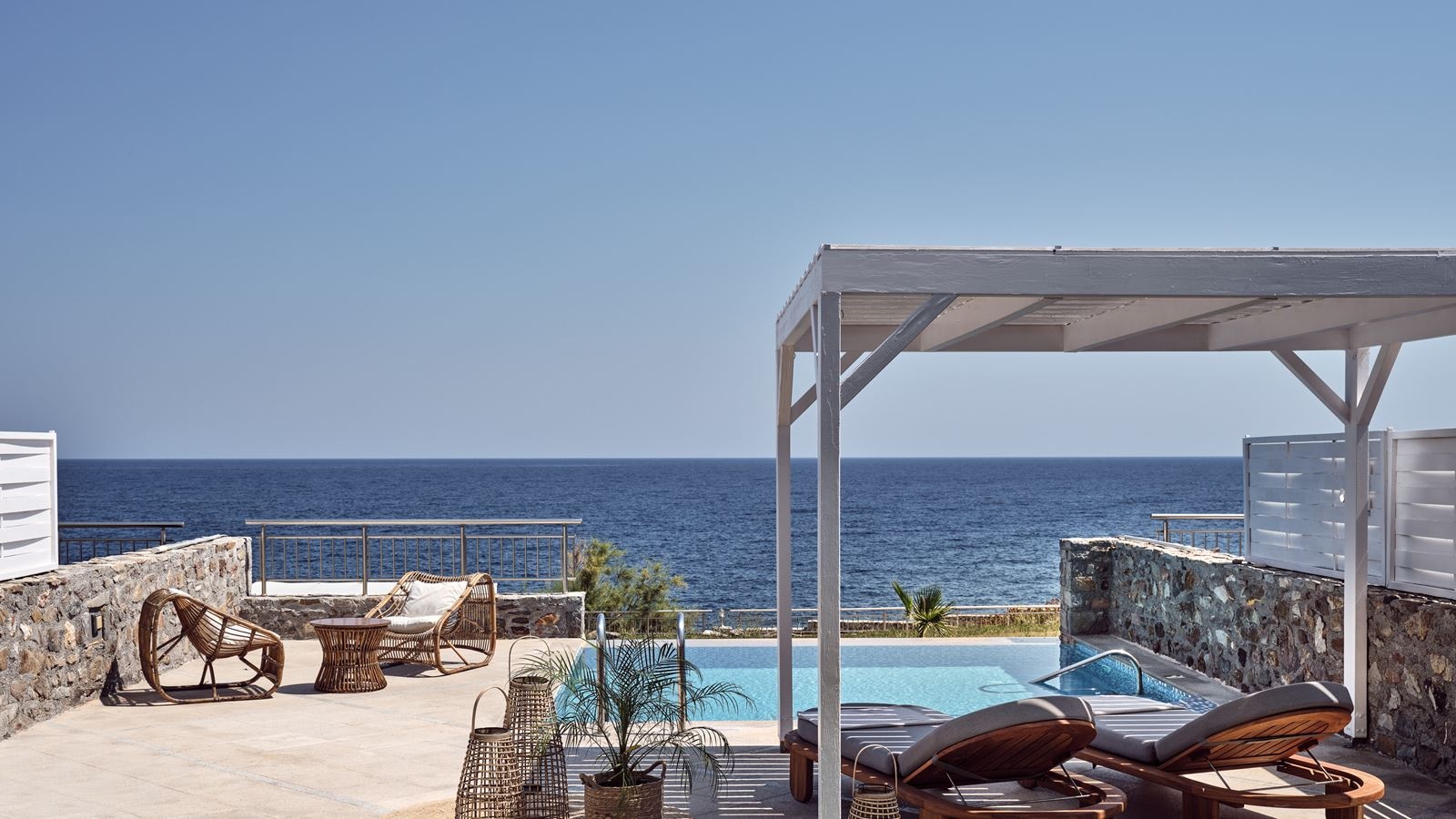 rooms-luxury-villa-sea-view-private-pool