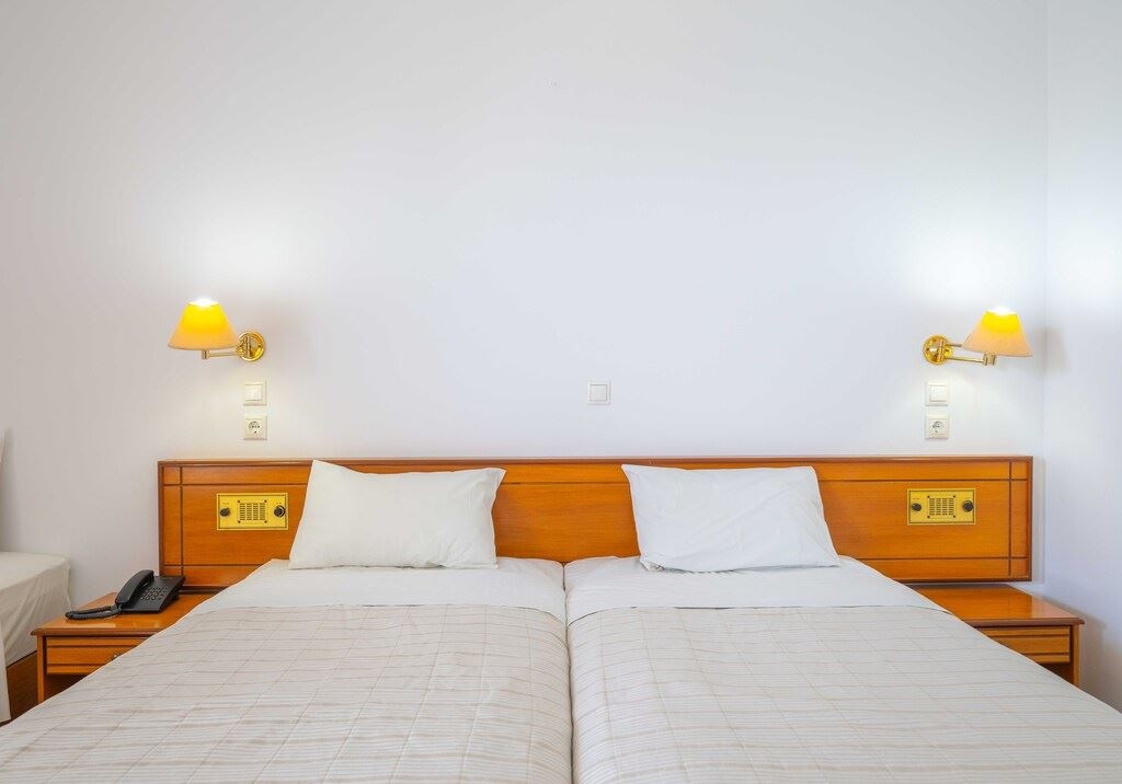 rooms-standard-double-room