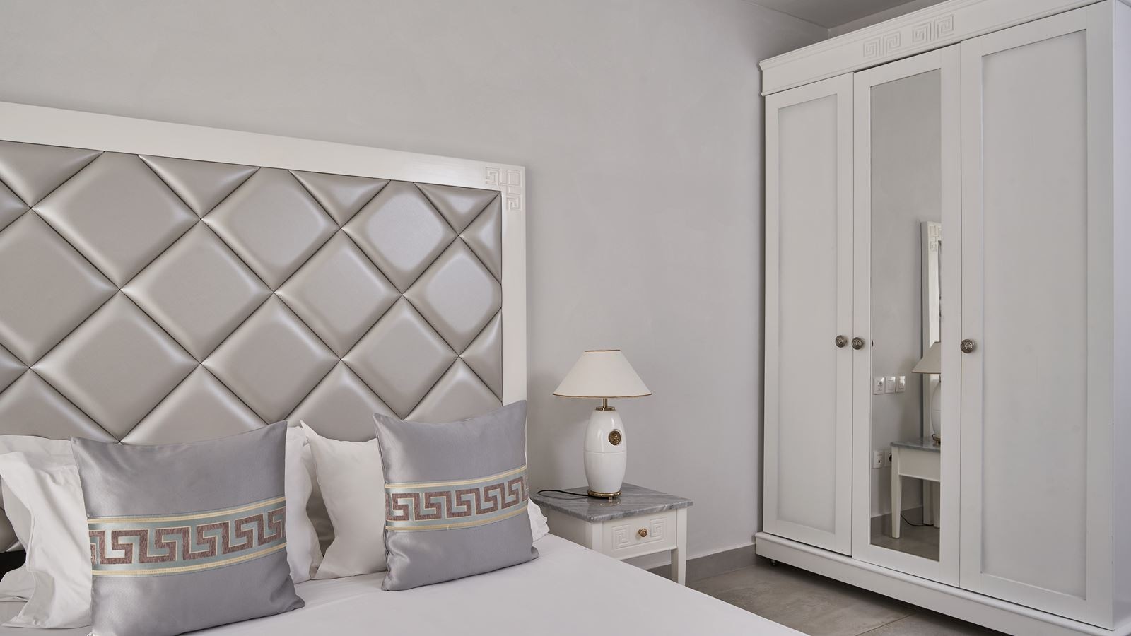 rooms-villa-with-private-pool