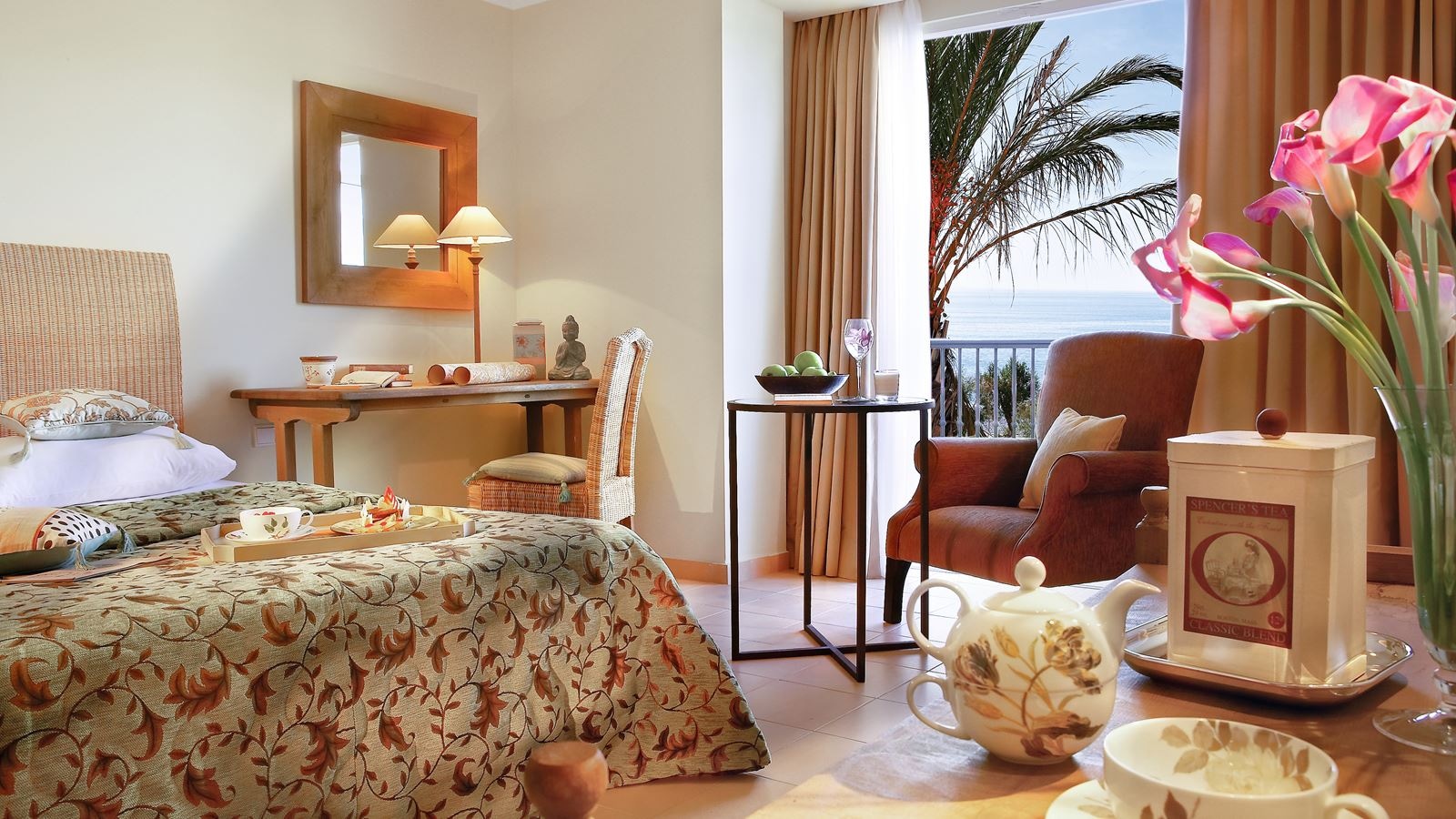 rooms-classic-side-sea-view-room