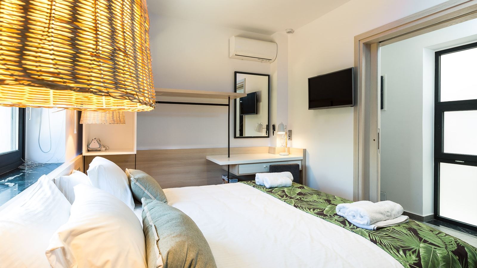 rooms-two-bedroom-suite-upper-floor