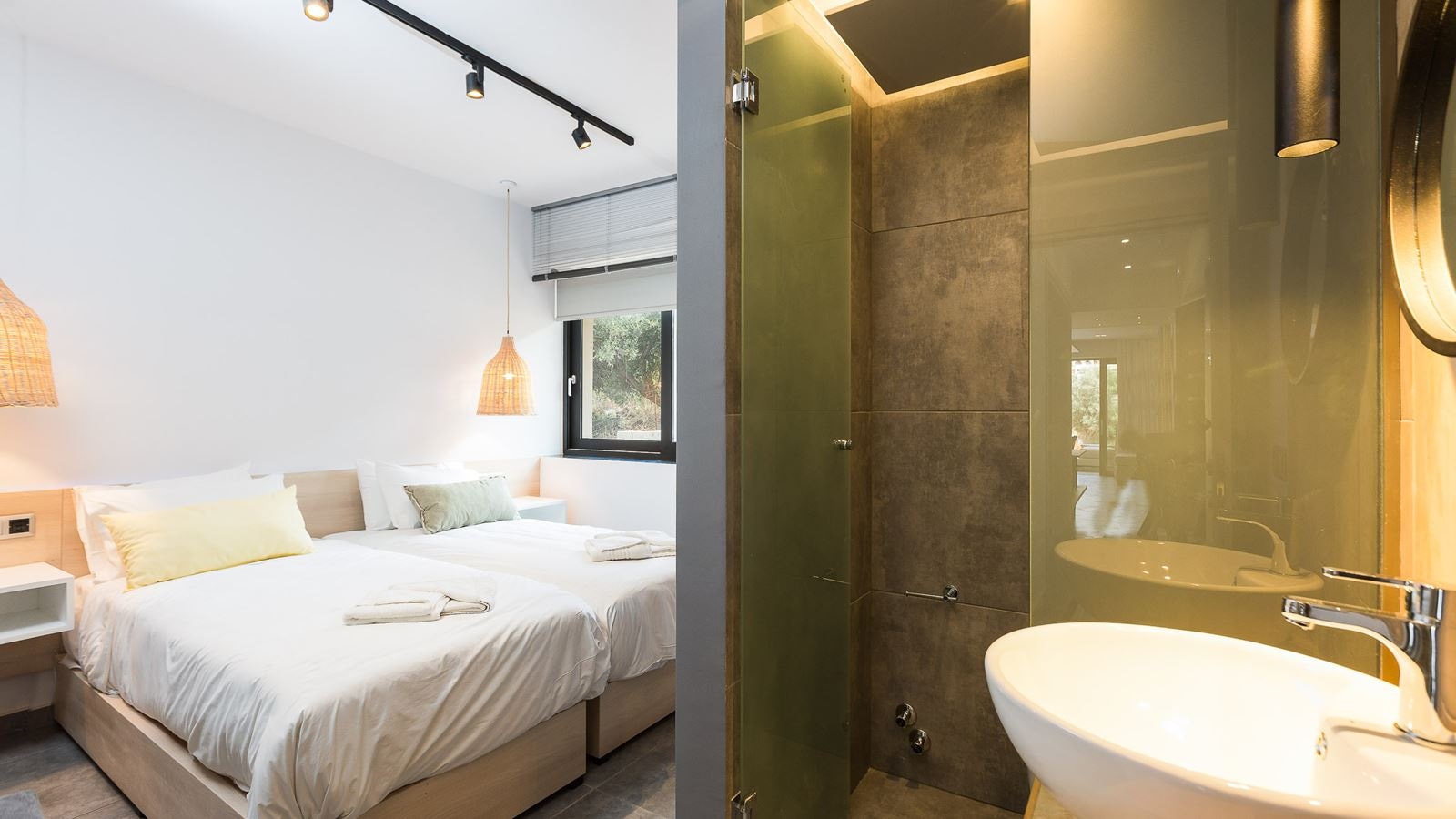 rooms-two-bedroom-suite-swim-up