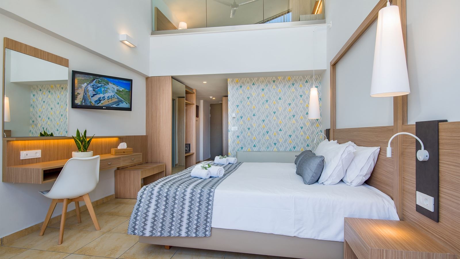 rooms-maisonette-sideseaview-for-24-persons