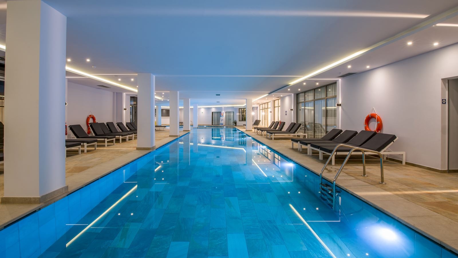 pools-indoor-pool