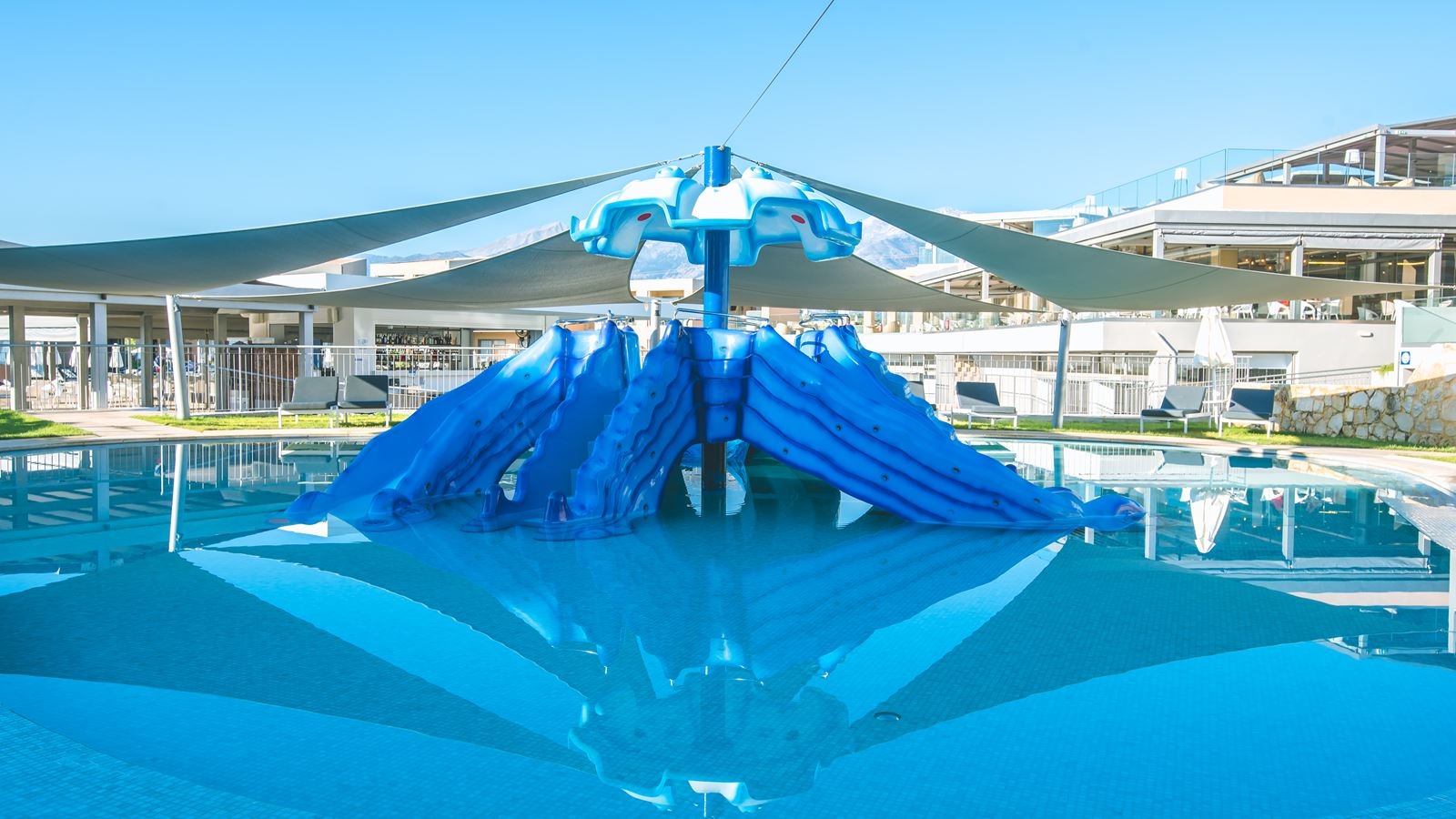 pools-outdoor-childrens-pool