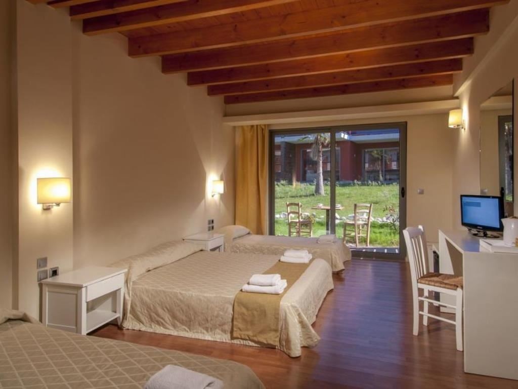 rooms-family-open-plan-garden-view-3-pax