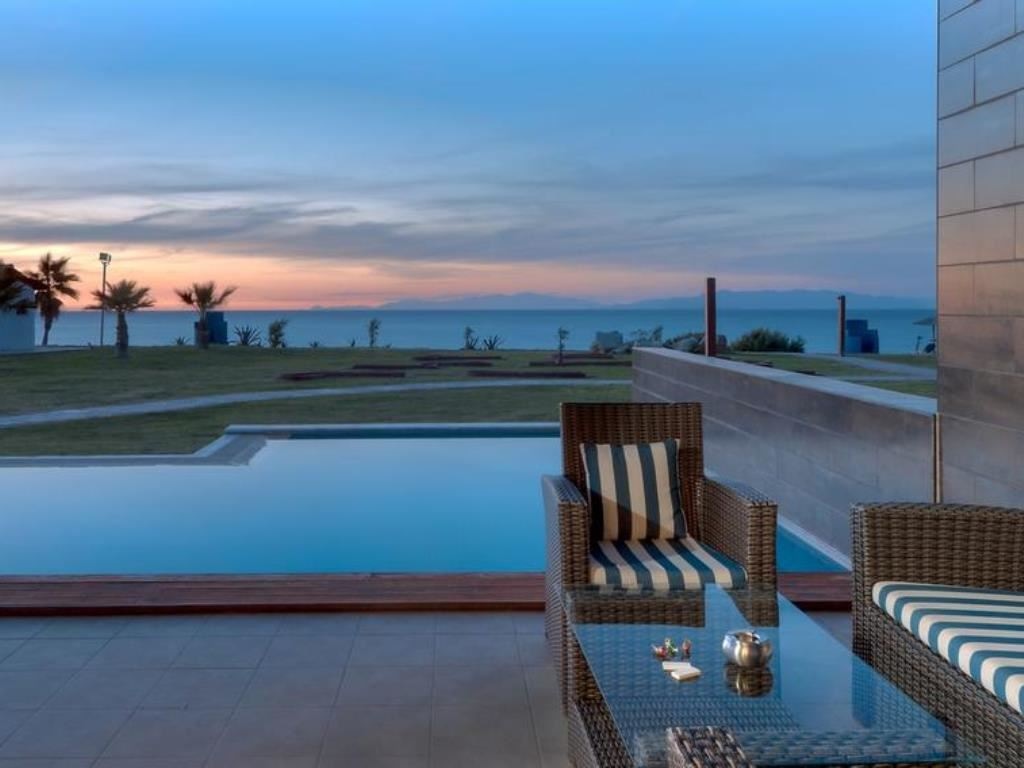 rooms-suite-junior-private-pool