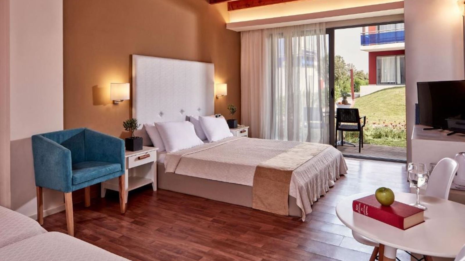 rooms-family-open-plan-garden-view-3-pax