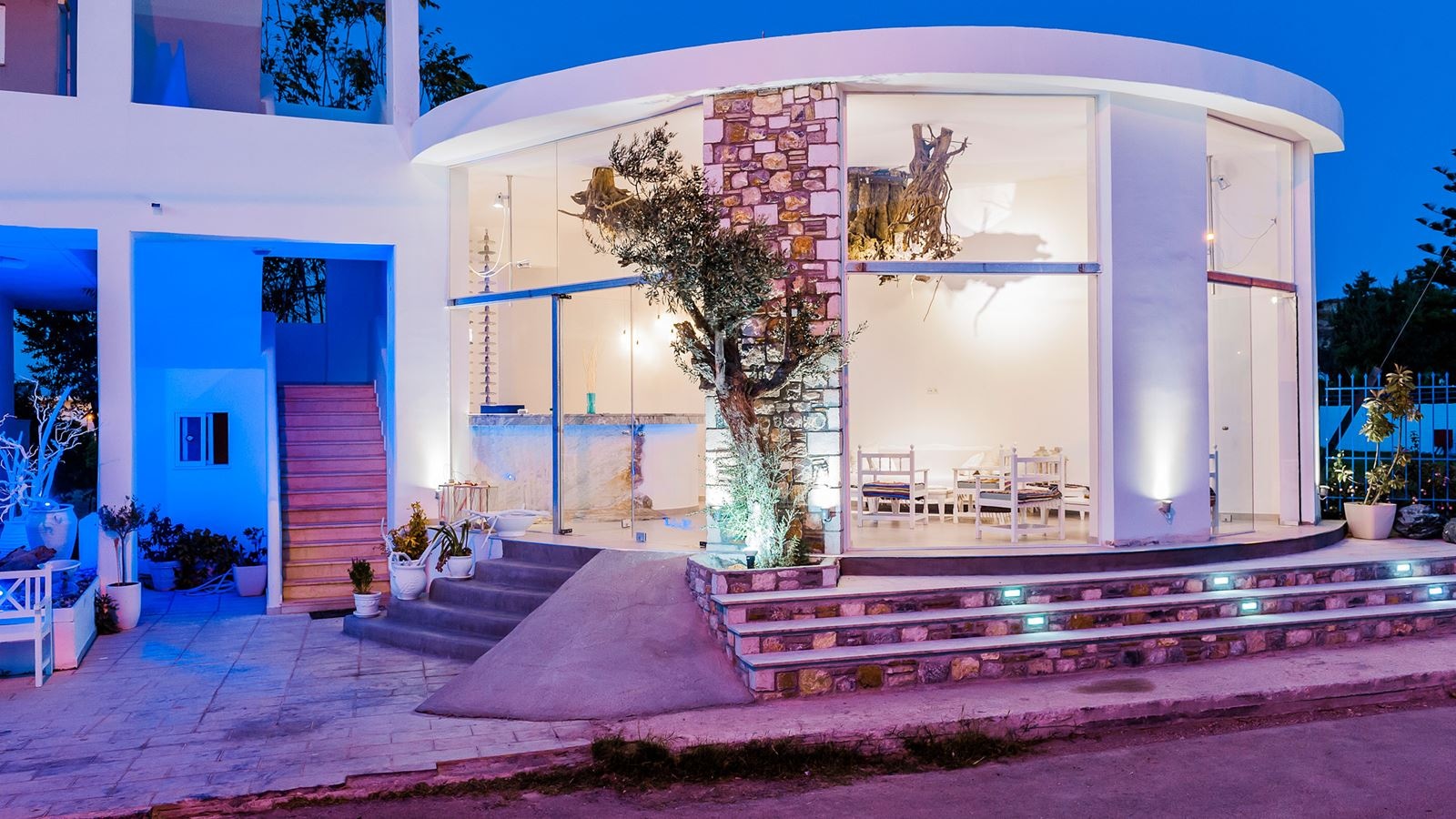 general-main-building