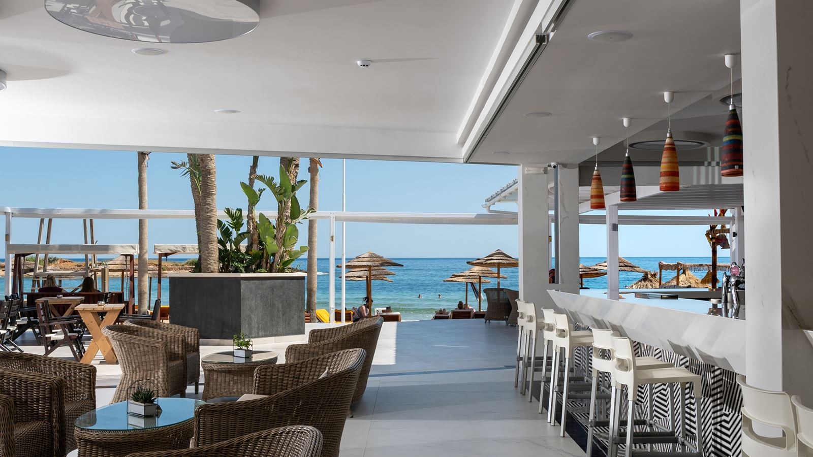 bars-sea-side-bar