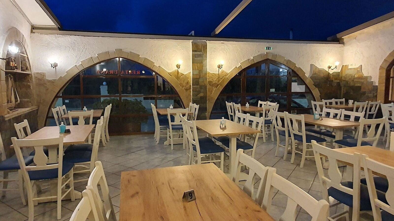 restaurants-erato-pool-snach-bar--50-meter-away