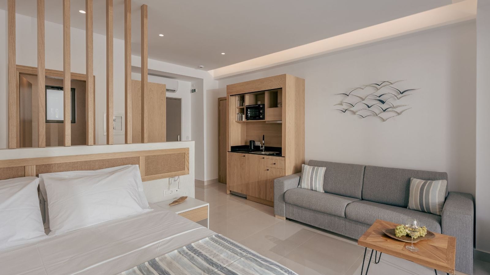 rooms-deluxe-swim-up-suite-terrace