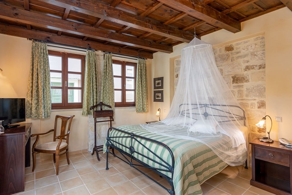 rooms-superior-double-room