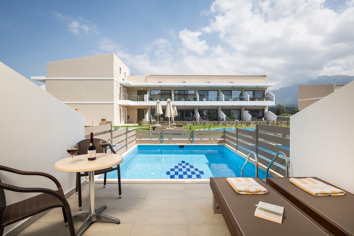 rooms-premium-room-private-pool