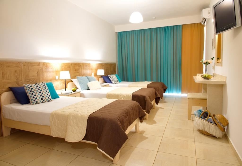 rooms-standard-triple-studio