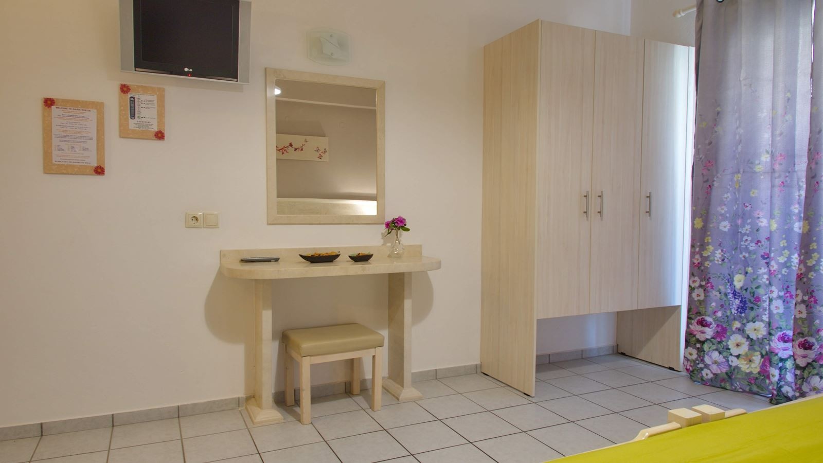 rooms-standard-triple-studio