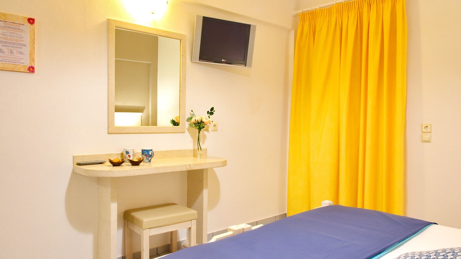 rooms-standard-double-or-twin-studio