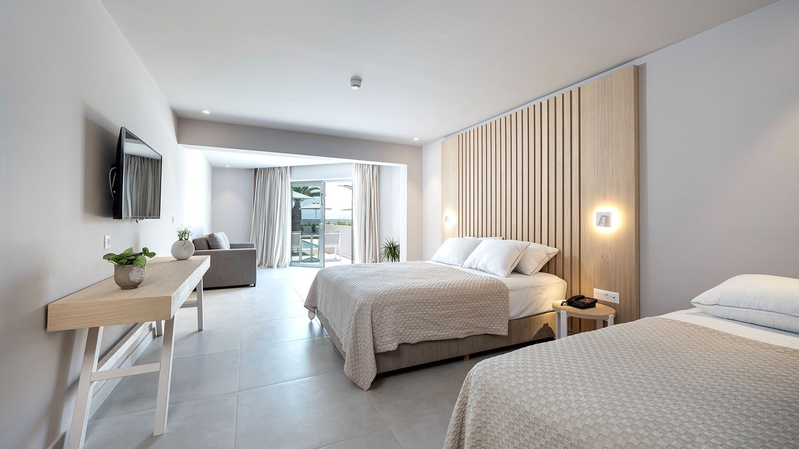 rooms-junior-suite-swim-up