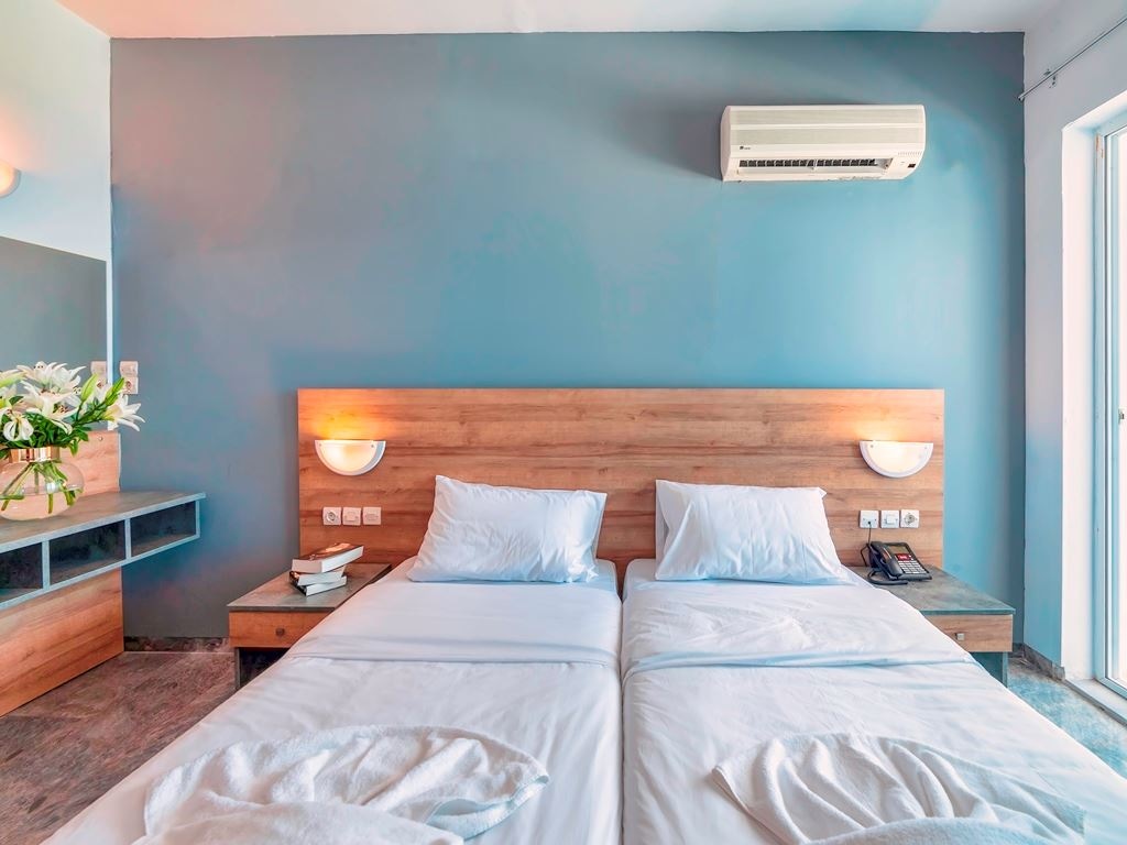 rooms-room-double-balcony-or-terrace