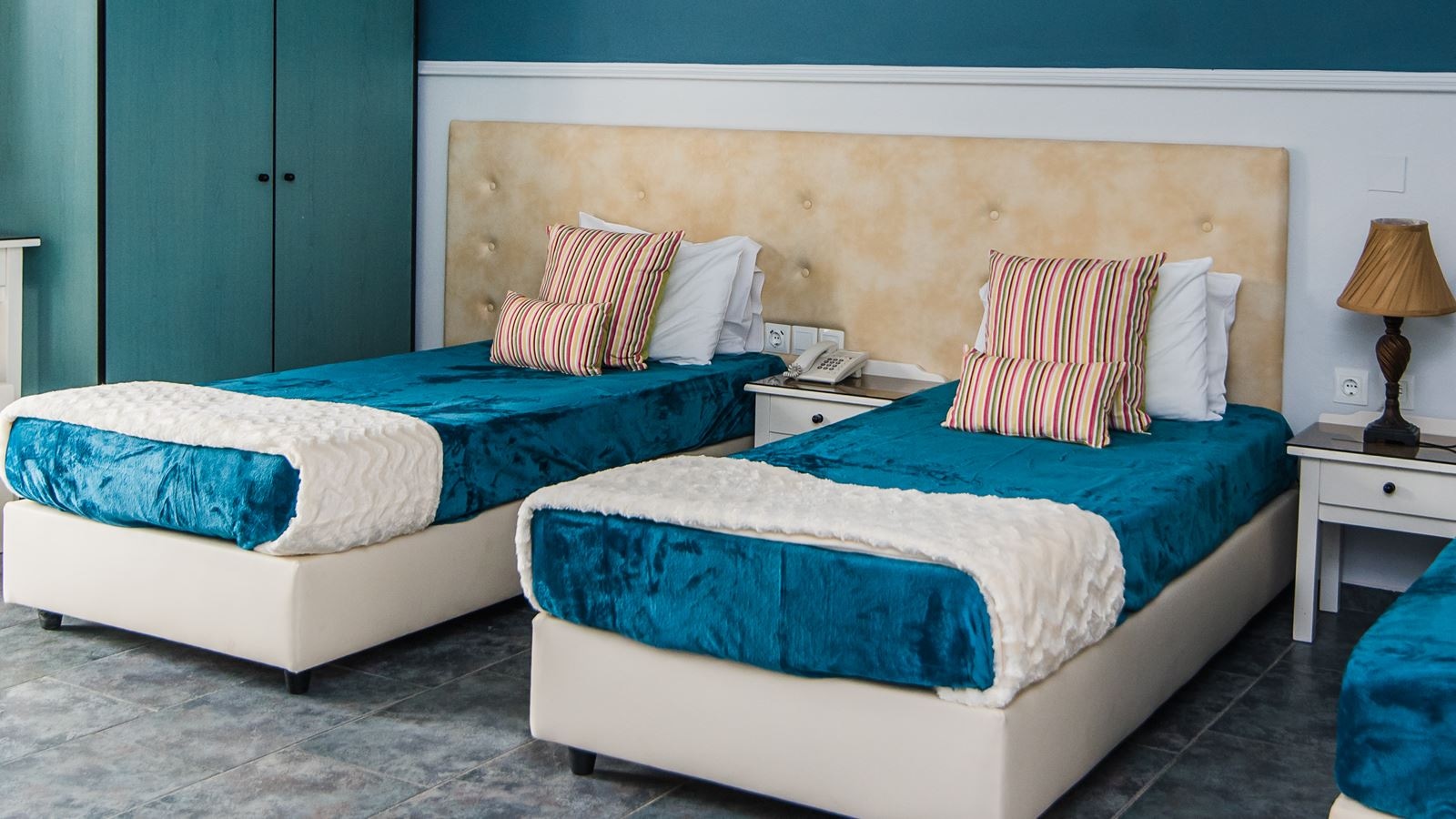 rooms-studio-superior-triple-garden-view