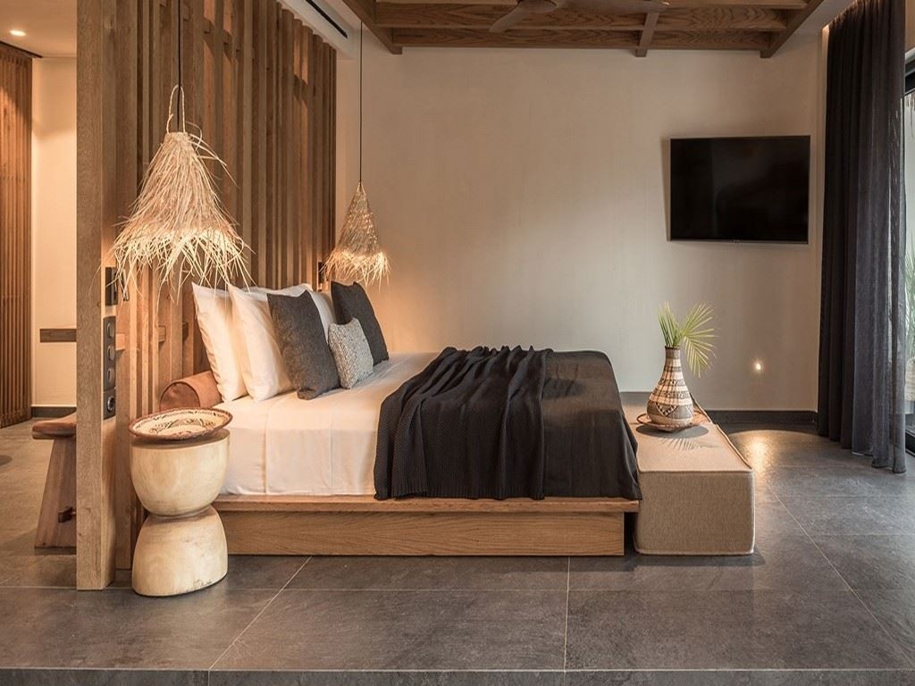 rooms-suite-1-bedroom-privategarden