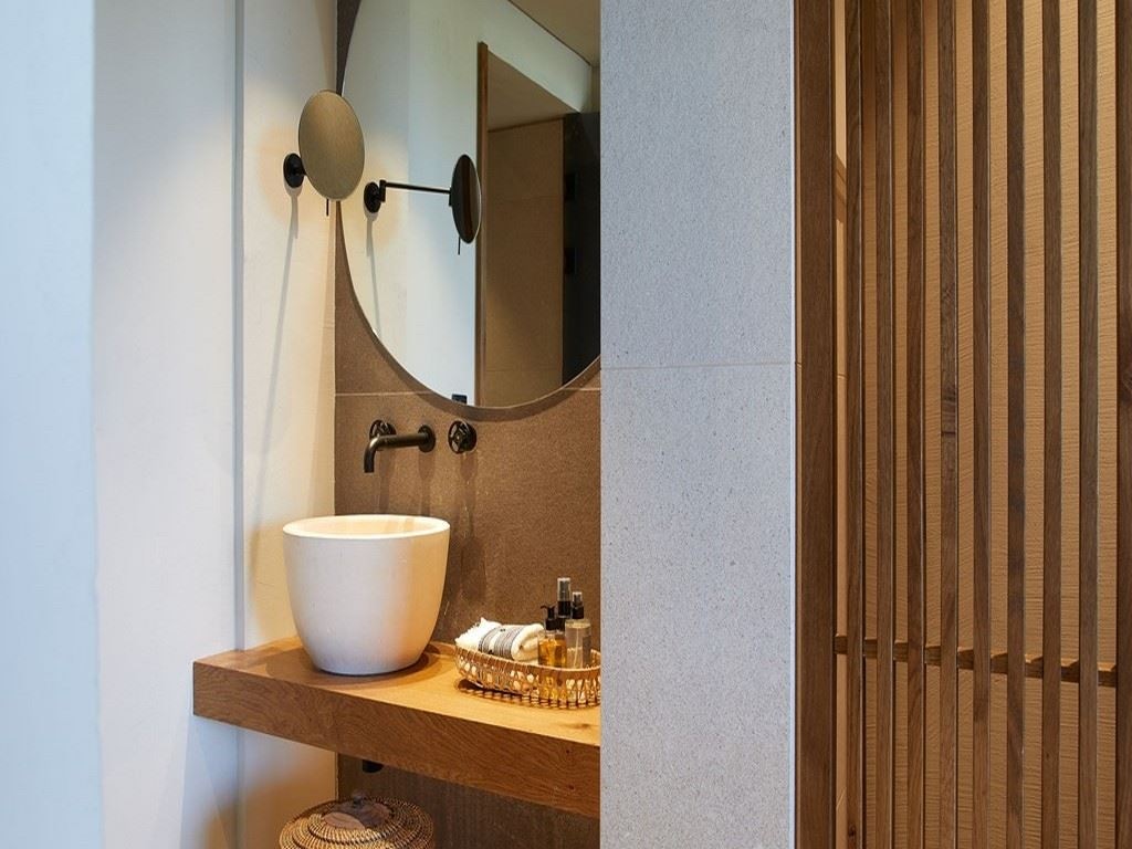 rooms-superior-room-seaview-jacuzzi