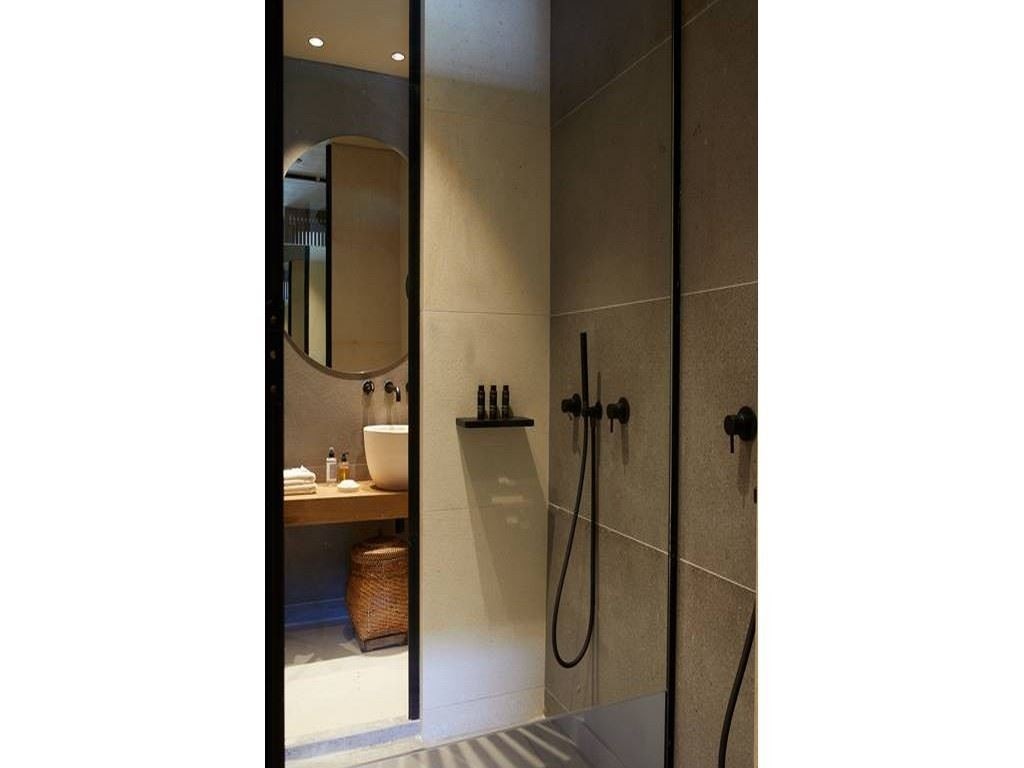 rooms-superior-room-seaview-jacuzzi