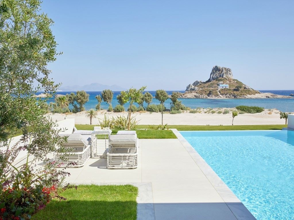 rooms-deluxe-2-bedroom-bungalow-suite-sea-view-with-private-pool