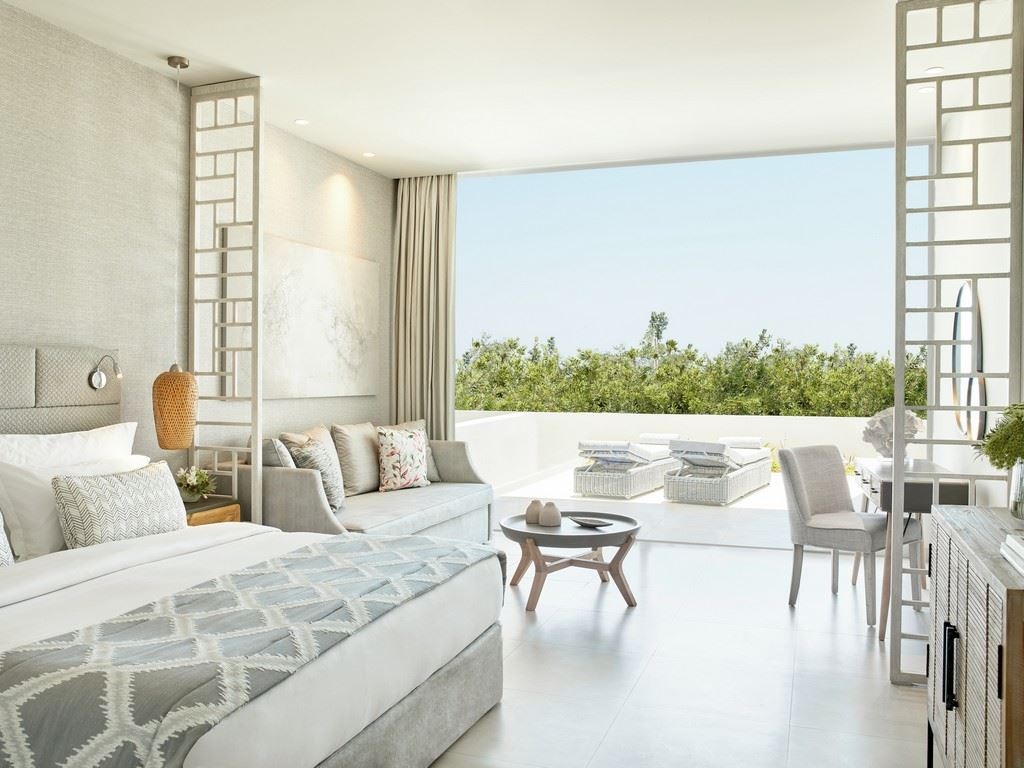 rooms-junior-suite-with-private-garden-garden-view