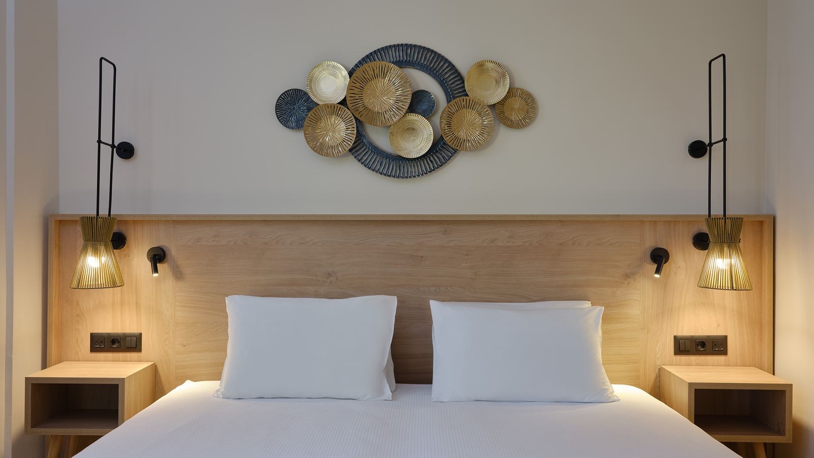 rooms-family-suite-sea-view-open-plan-swim-up