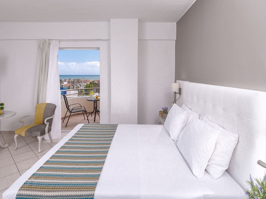 rooms-standard-room-sea-view