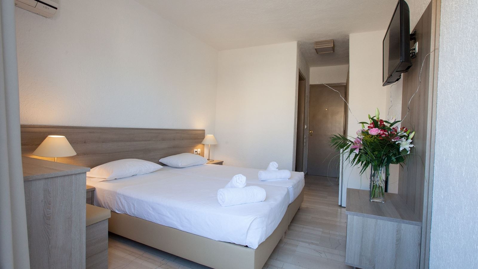 rooms-room-singleuse-balcony-or-terrace