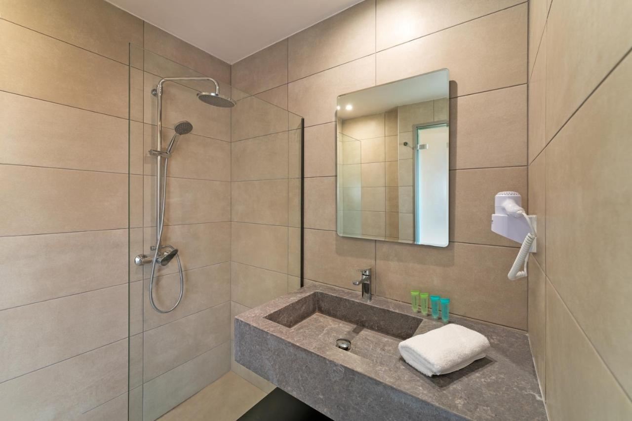 rooms-family-room-open-plan